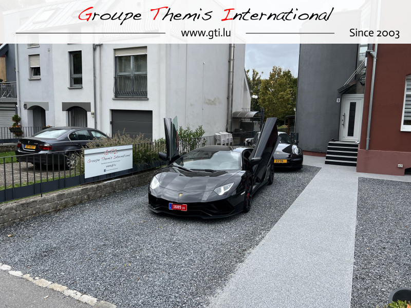 Lamborghini Aventador S LP740 Auto